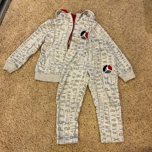 Kids Jordan Sweatshirt and Pants Set, size 3T